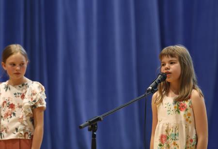 PRIREDITEV OB DNEVU DRŽAVNOSTI IN ZAKLJUČKU ŠOLSKEGA LETA 10 FOTO LJUBO VUKELIČ